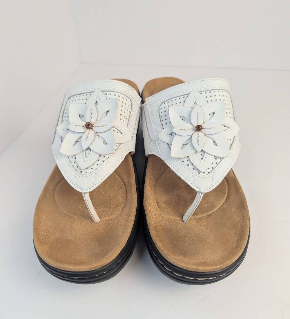 Clarks Merliah2 Kyla White leather lazercut 3D flower wedge sandals womens 9 - Picture 5 of 7